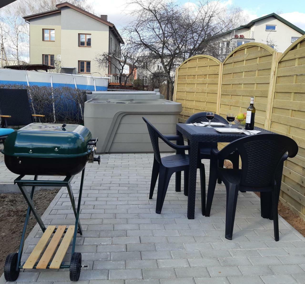 וילנה Apartments With Outdoor Spa Jacuzzi And Sauna מראה חיצוני תמונה